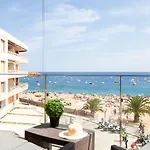 Lets Holidays Amazing Front Sea Views דירה *